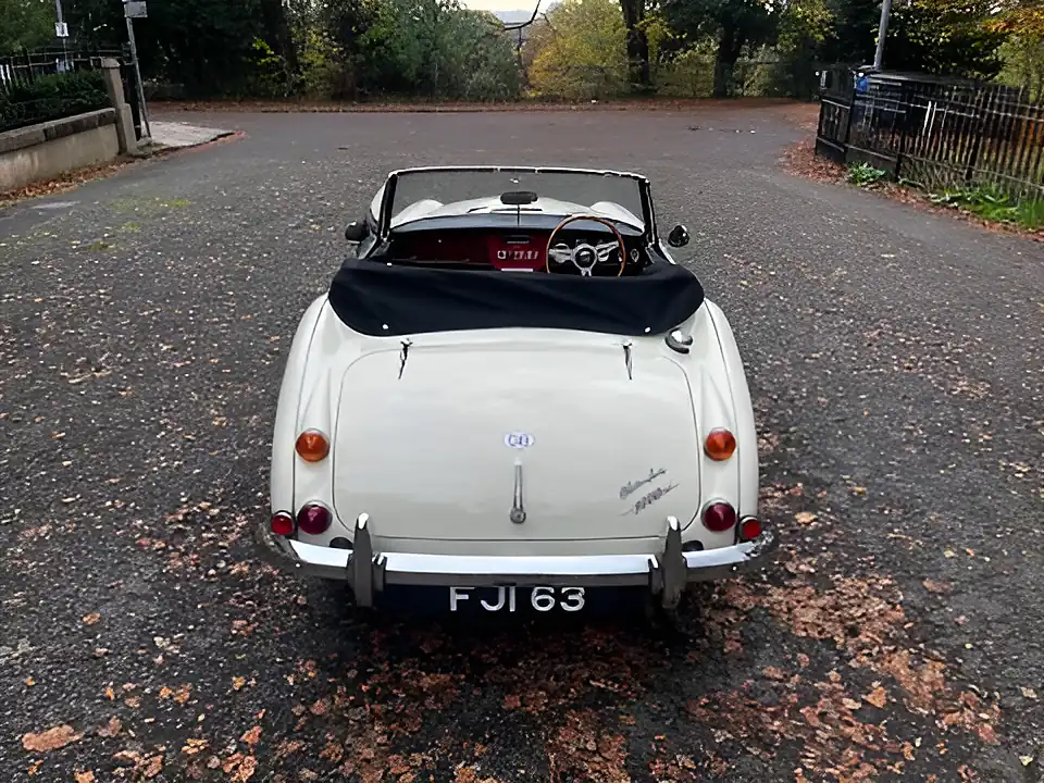 Used 1966 Austin-Healey 3000 White - Interior and Exterior details 3