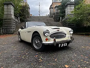 Used 1966 Austin-Healey 3000 White - Interior and Exterior details 4