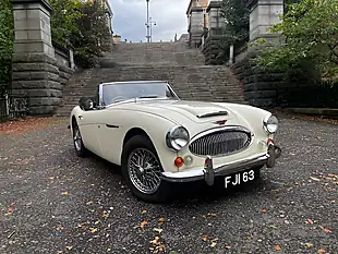 Used 1966 Austin-Healey 3000 White - Interior and Exterior details 5