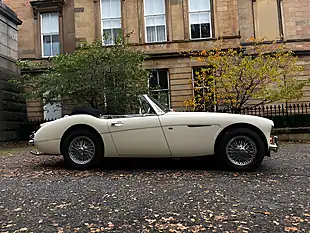 Used 1966 Austin-Healey 3000 White - Interior and Exterior details 6