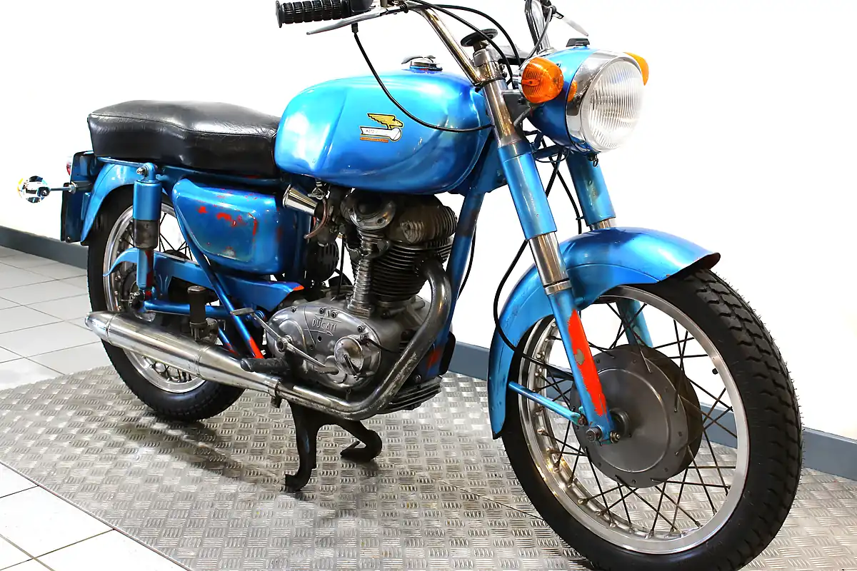 Used 1966 Ducati 250 Blue - Interior and Exterior details 2