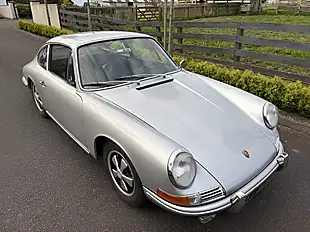 Used 1966 Porsche 912 Coupe Polar Silver - Interior and Exterior details 4