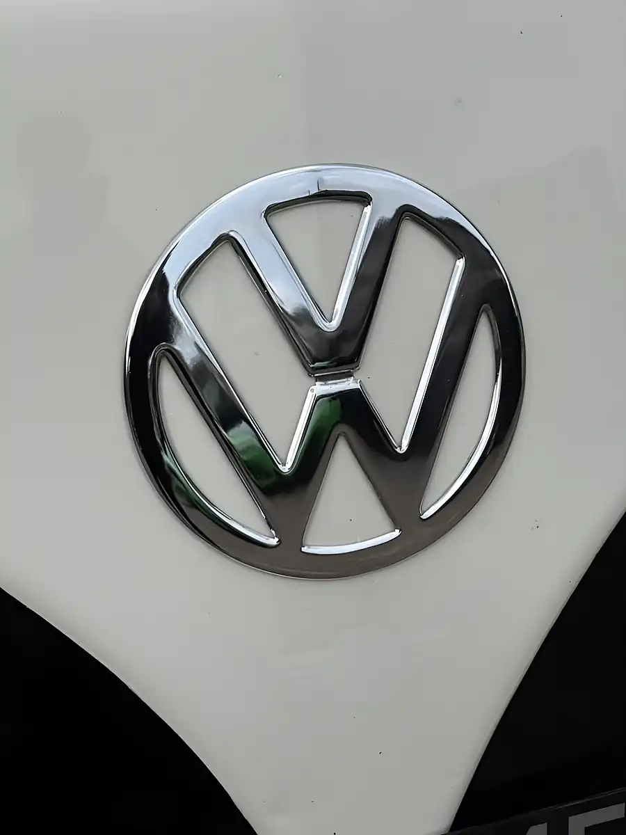 Used 1967 Volkswagen T1 Splitscreen Camper Black - Interior and Exterior details 2