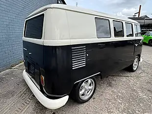 Used 1967 Volkswagen T1 Splitscreen Camper Black - Interior and Exterior details 5
