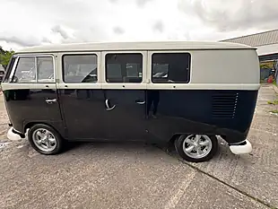 Used 1967 Volkswagen T1 Splitscreen Camper Black - Interior and Exterior details 7