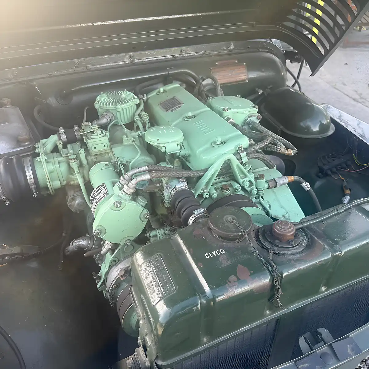 Used 1968 Austin Champ Communications White - Interior and Exterior details 13