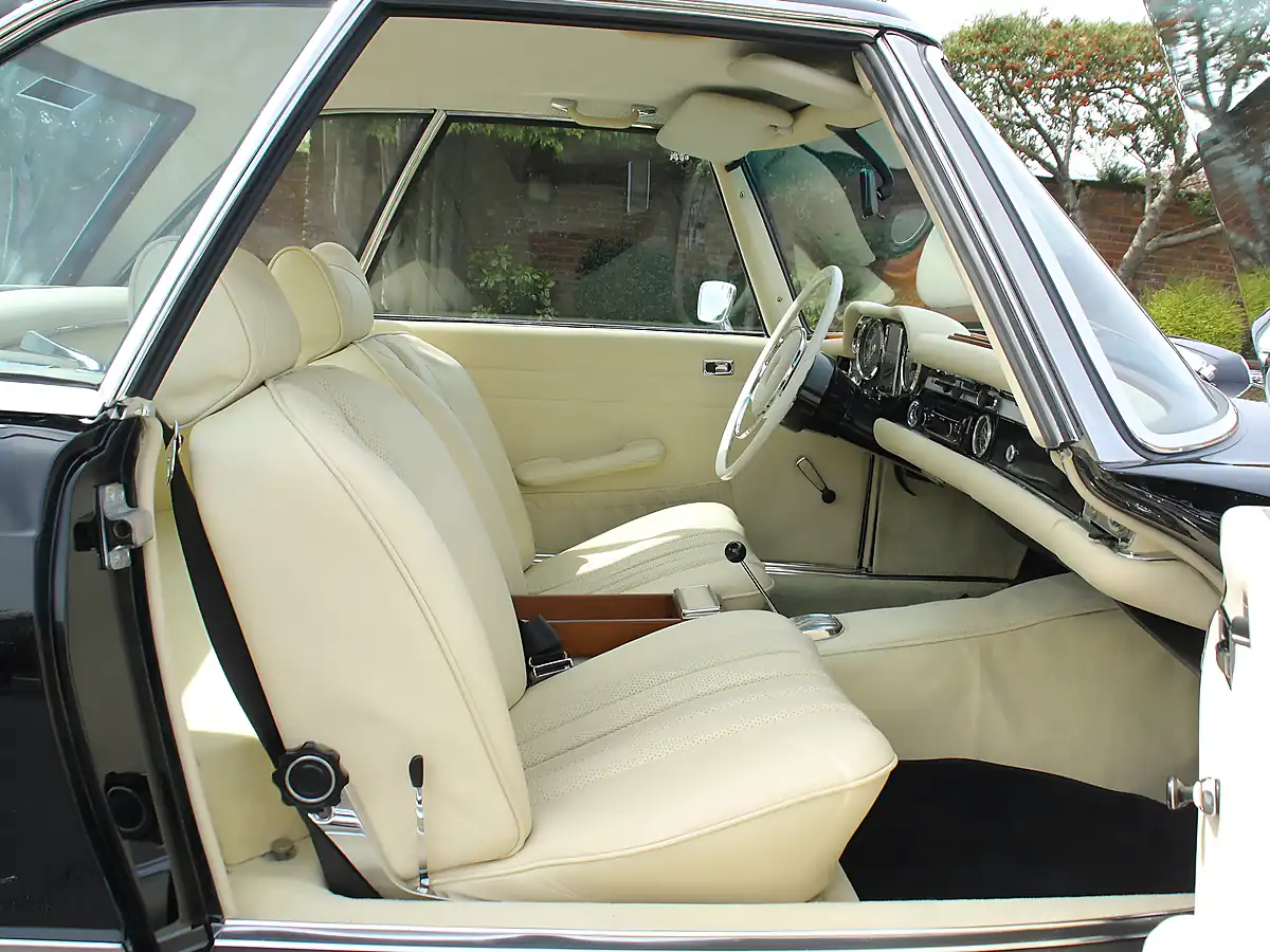 Used 1968 Mercedes-Benz 280SL Pagoda Black - Interior and Exterior details 11
