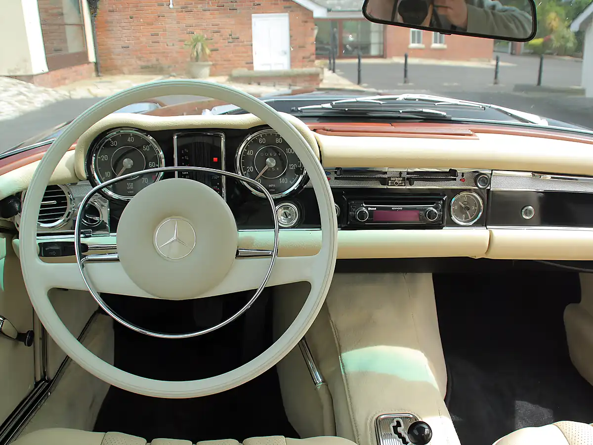 Used 1968 Mercedes-Benz 280SL Pagoda Black - Interior and Exterior details 13