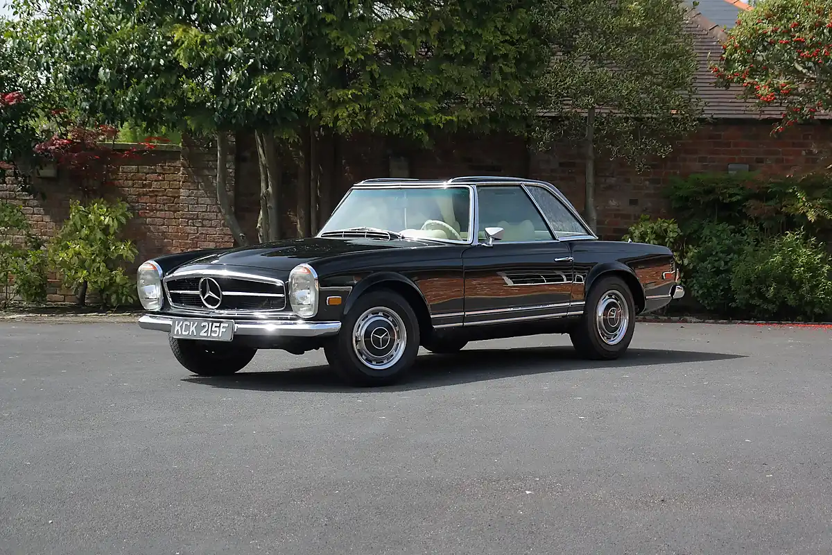 Used 1968 Mercedes-Benz 280SL Pagoda Black - Front View