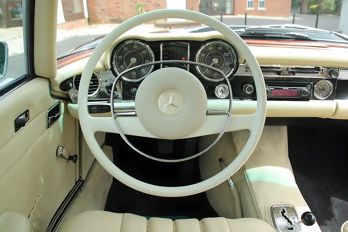 Used 1968 Mercedes-Benz 280SL Pagoda Black - Interior and Exterior details 17
