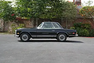 Used 1968 Mercedes-Benz 280SL Pagoda Black - Interior and Exterior details 2
