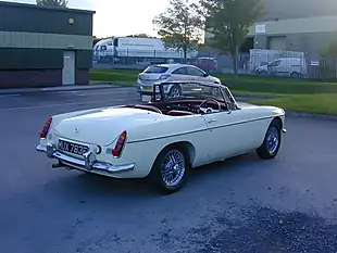 Used 1968 MG Mgb Chrome Bumper Roadster White - Interior and Exterior details 3