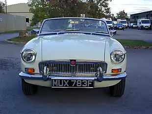 Used 1968 MG Mgb Chrome Bumper Roadster White - Interior and Exterior details 7
