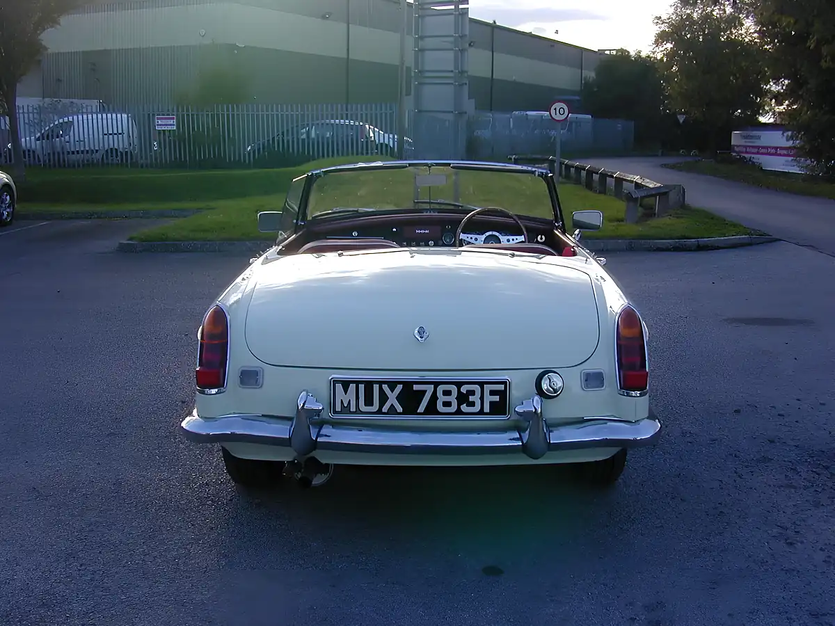 Used 1968 MG Mgb Chrome Bumper Roadster White - Interior and Exterior details 8