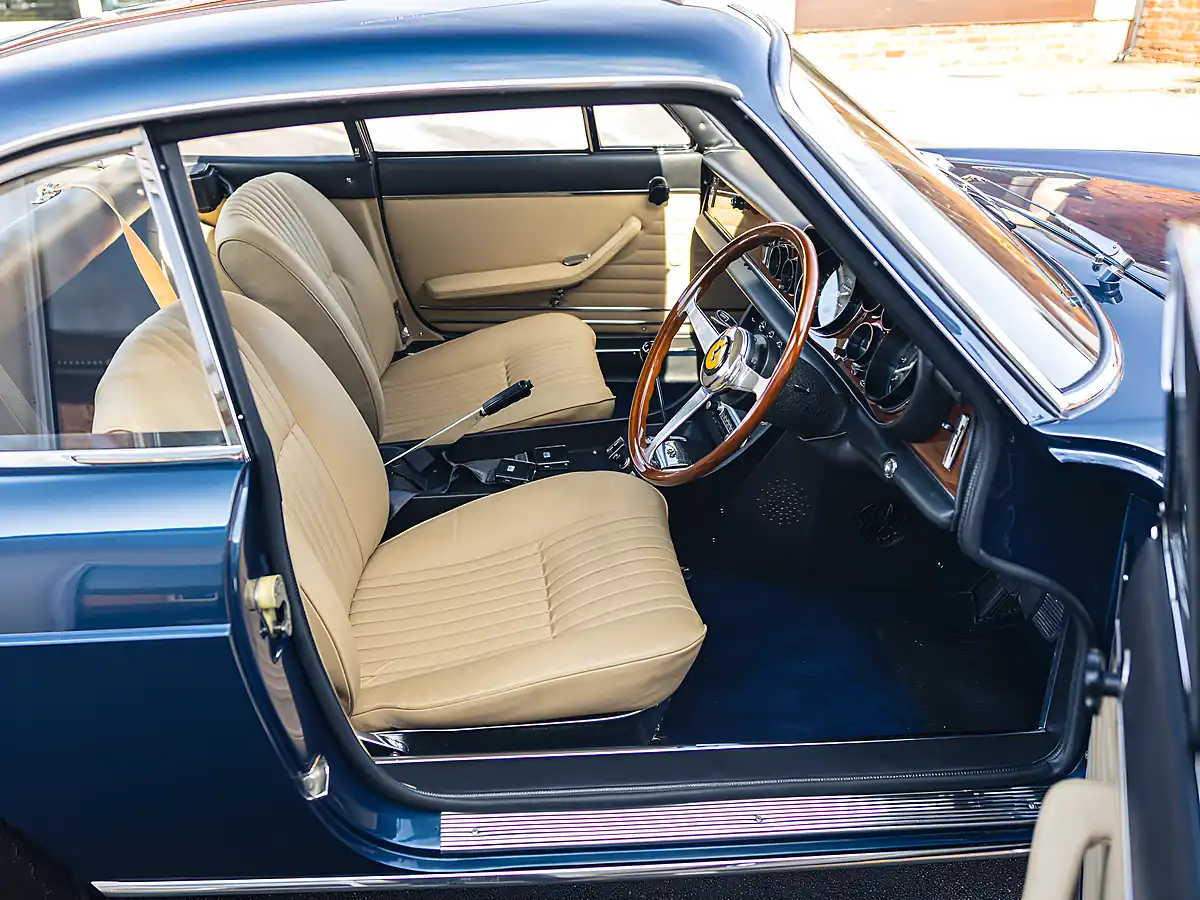 Used 1969 Ferrari 365 Gtc Blue - Interior and Exterior details 10
