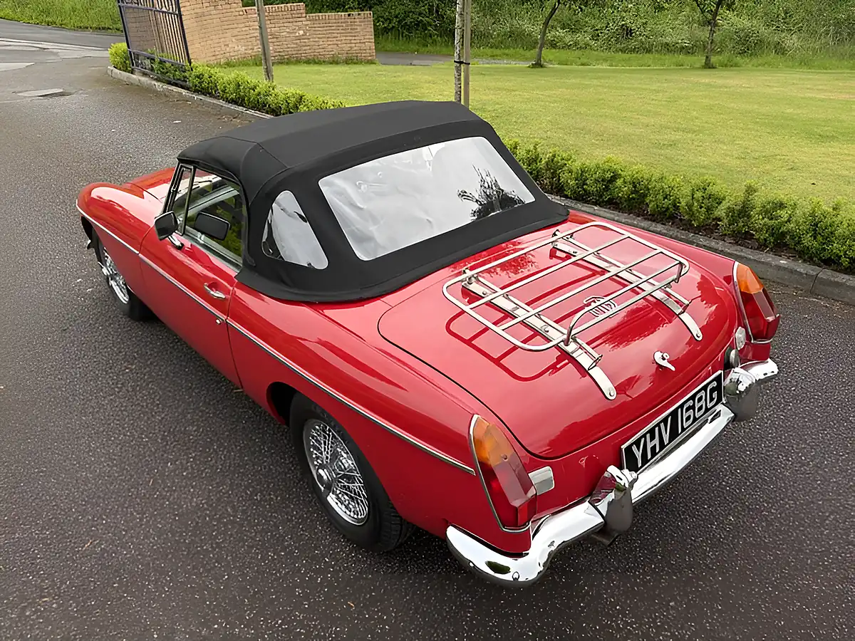 Used 1969 MG B Roadster Red - Interior and Exterior details 10