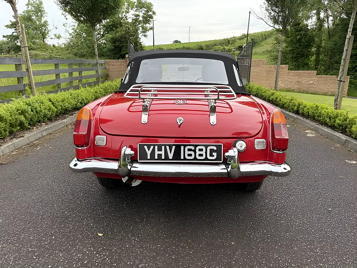 Used 1969 MG B Roadster Red - Interior and Exterior details 11