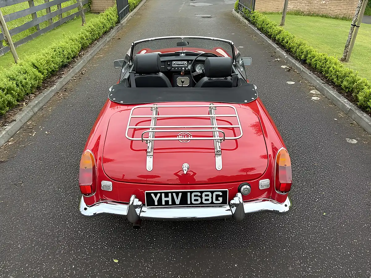 Used 1969 MG B Roadster Red - Interior and Exterior details 12