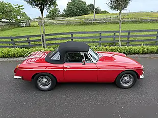 Used 1969 MG B Roadster Red - Interior and Exterior details 2