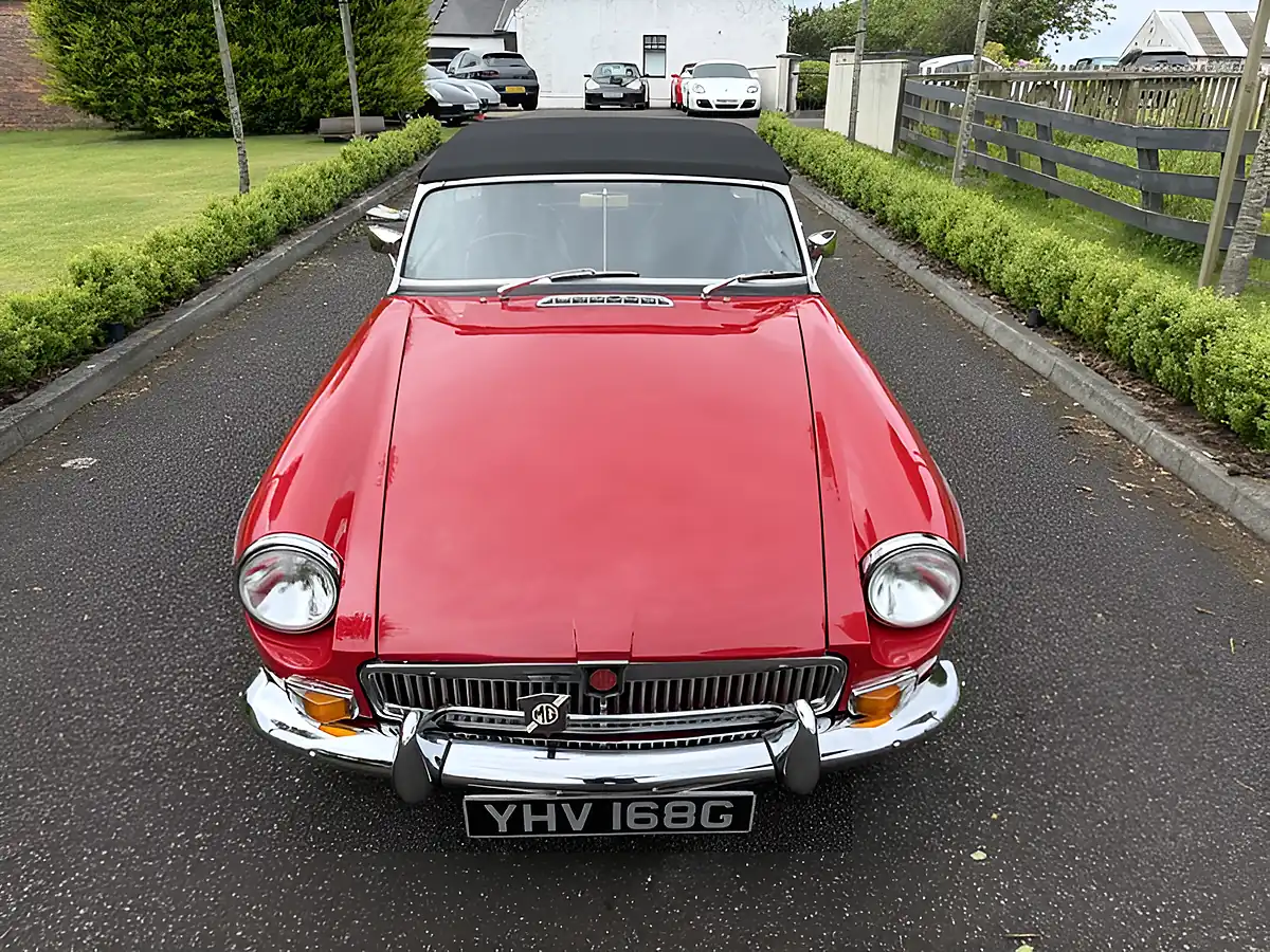 Used 1969 MG B Roadster Red - Interior and Exterior details 6