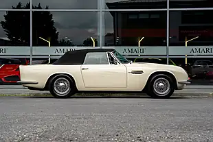 Used 1970 Aston Martin DB6 Mk Ii Volante Old English White - Interior and Exterior details 3