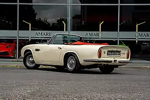 Used 1970 Aston Martin DB6 Mk Ii Volante Old English White - Interior and Exterior details 4