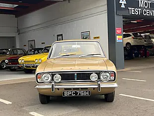 Used 1970 Ford Cortina Mk2 Amber Gold - Interior and Exterior details 3