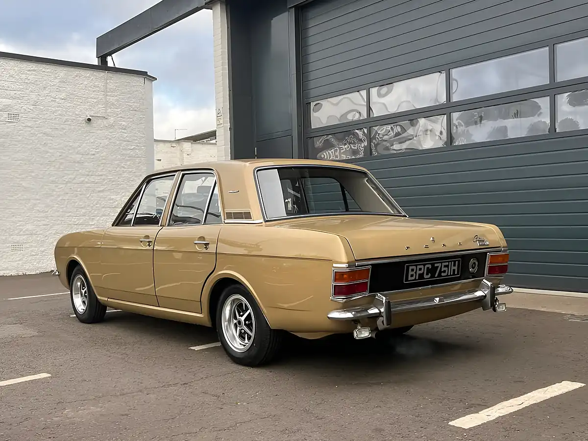 Used 1970 Ford Cortina Mk2 Amber Gold - Interior and Exterior details 4