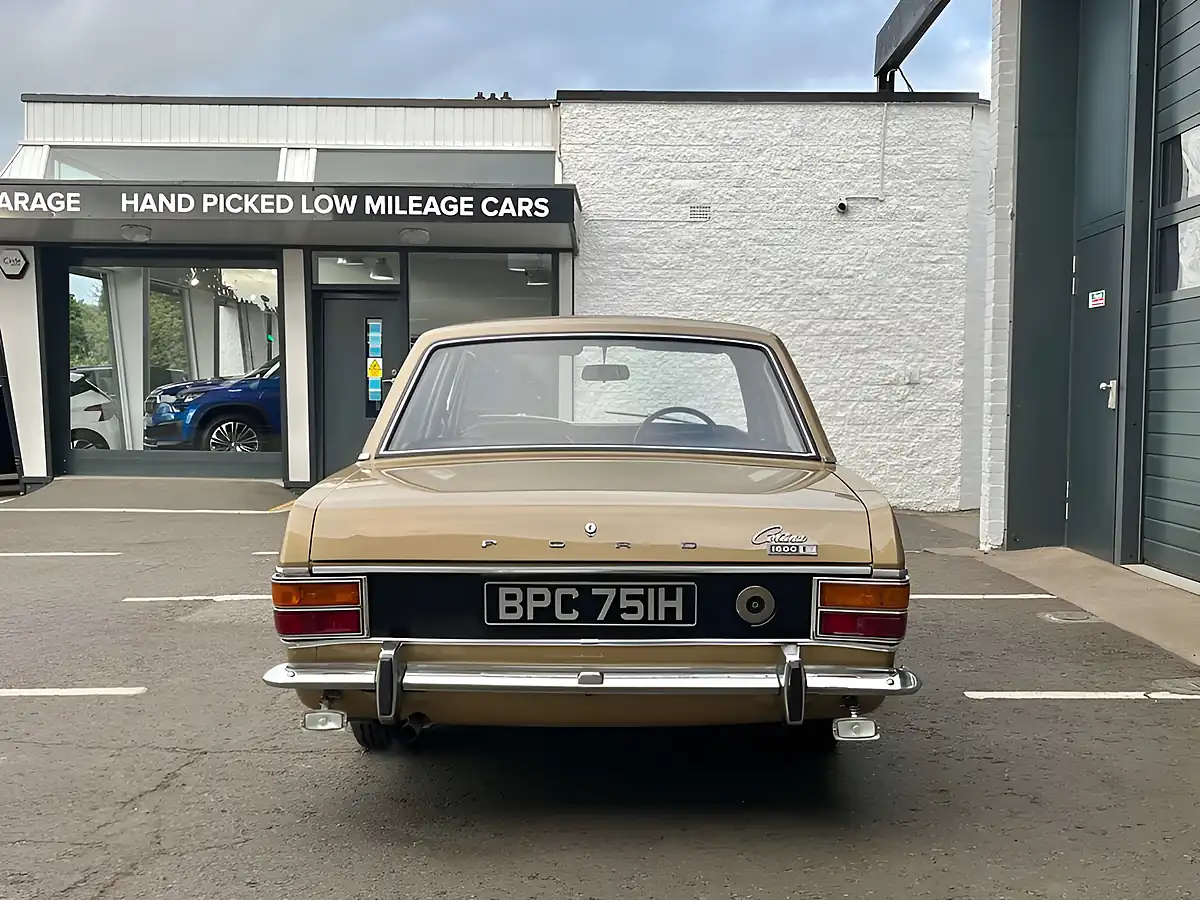 Used 1970 Ford Cortina Mk2 Amber Gold - Interior and Exterior details 7