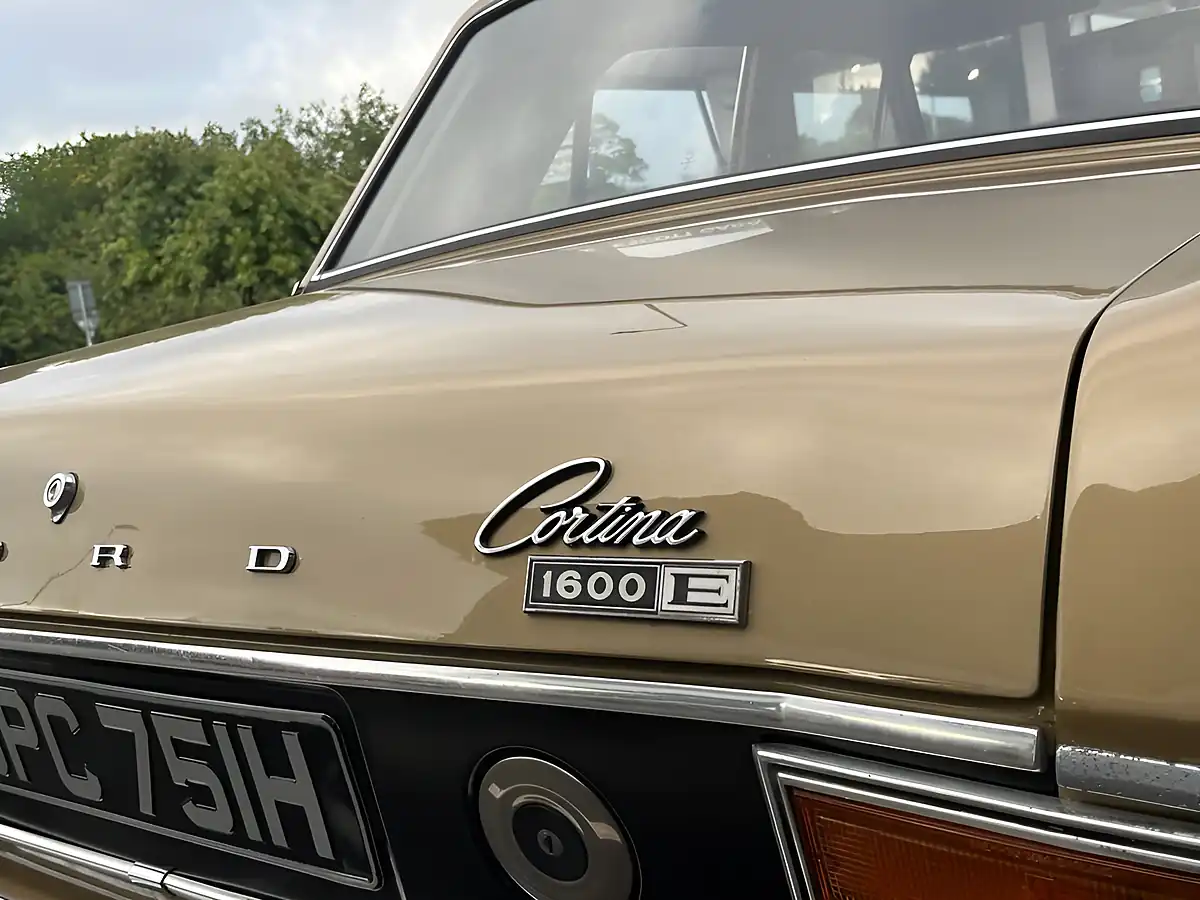 Used 1970 Ford Cortina Mk2 Amber Gold - Interior and Exterior details 9