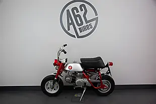 Used 1970 Honda Z50A Monkey Bike Silver - Interior and Exterior details 3