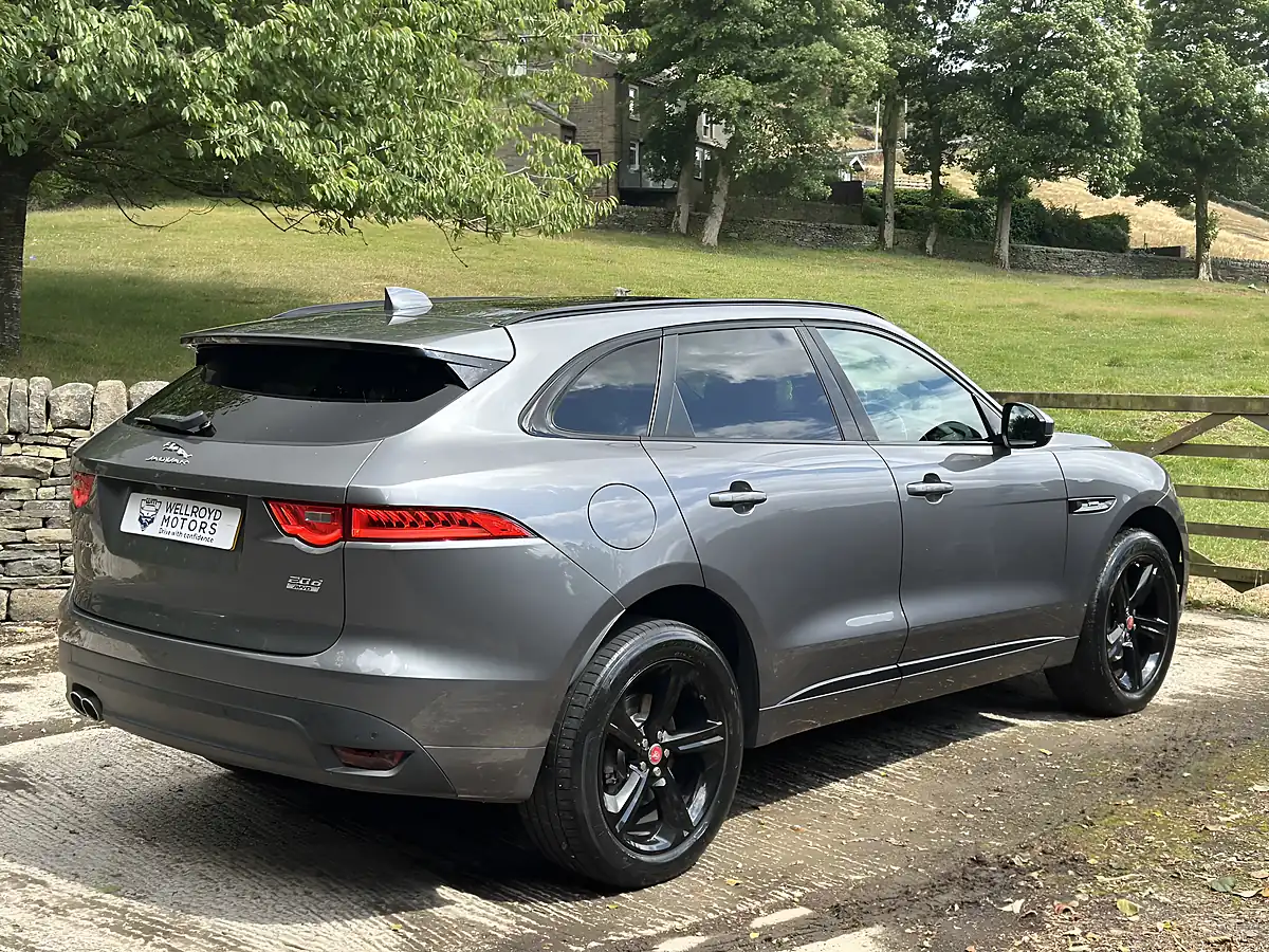 Used 1970 Jaguar F-Pace R-Sport Grey - Interior and Exterior details 6