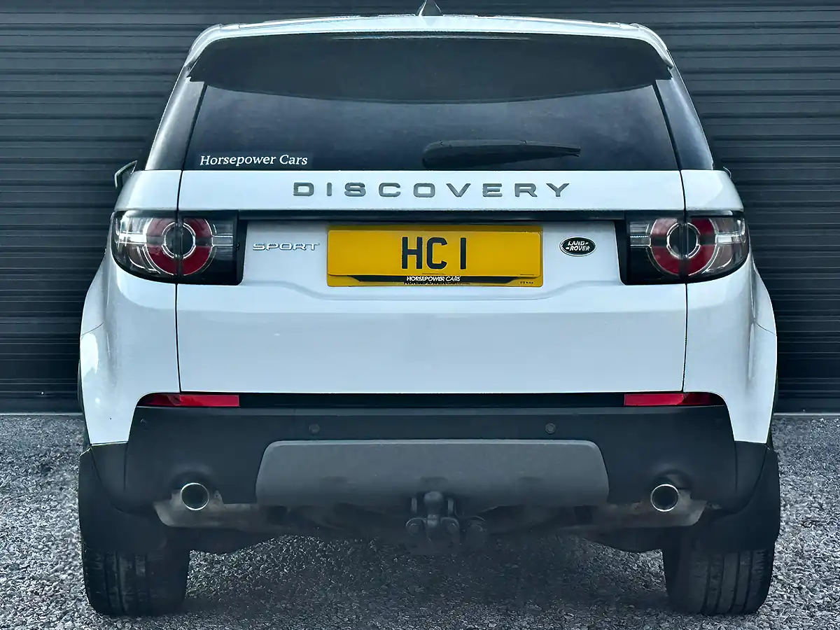 Used 1970 Land Rover Discovery Sport Se Tech White - Interior and Exterior details 4