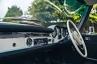 Used 1970 Mercedes-Benz 280SL Pagoda White - Interior and Exterior details 13