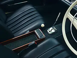 Used 1970 Mercedes-Benz 280SL Pagoda White - Interior and Exterior details 14