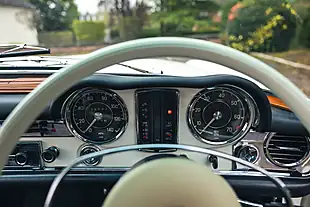 Used 1970 Mercedes-Benz 280SL Pagoda White - Interior and Exterior details 16