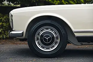 Used 1970 Mercedes-Benz 280SL Pagoda White - Interior and Exterior details 6