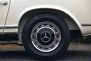 Used 1970 Mercedes-Benz 280SL Pagoda White - Interior and Exterior details 7