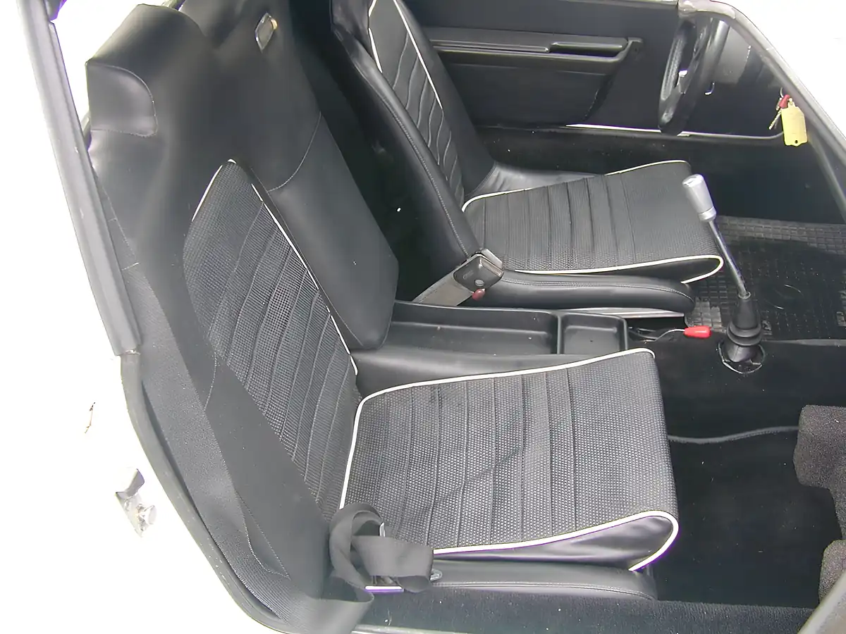 Used 1970 Porsche 914 Targa Lhd Grand Prix White - Interior and Exterior details 14