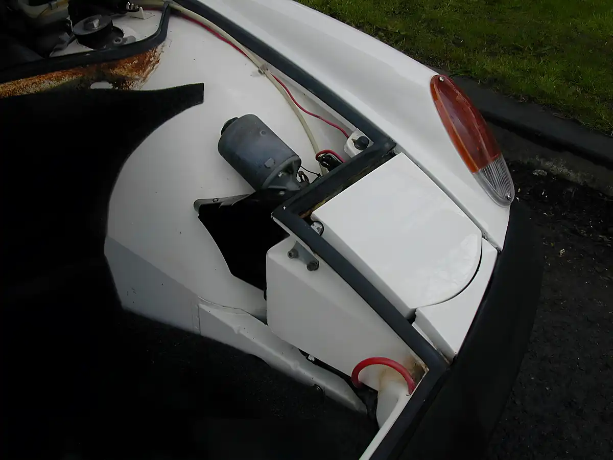 Used 1970 Porsche 914 Targa Lhd Grand Prix White - Interior and Exterior details 17