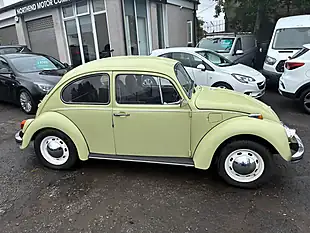 Used 1970 Volkswagen Beetle Green - Interior and Exterior details 2