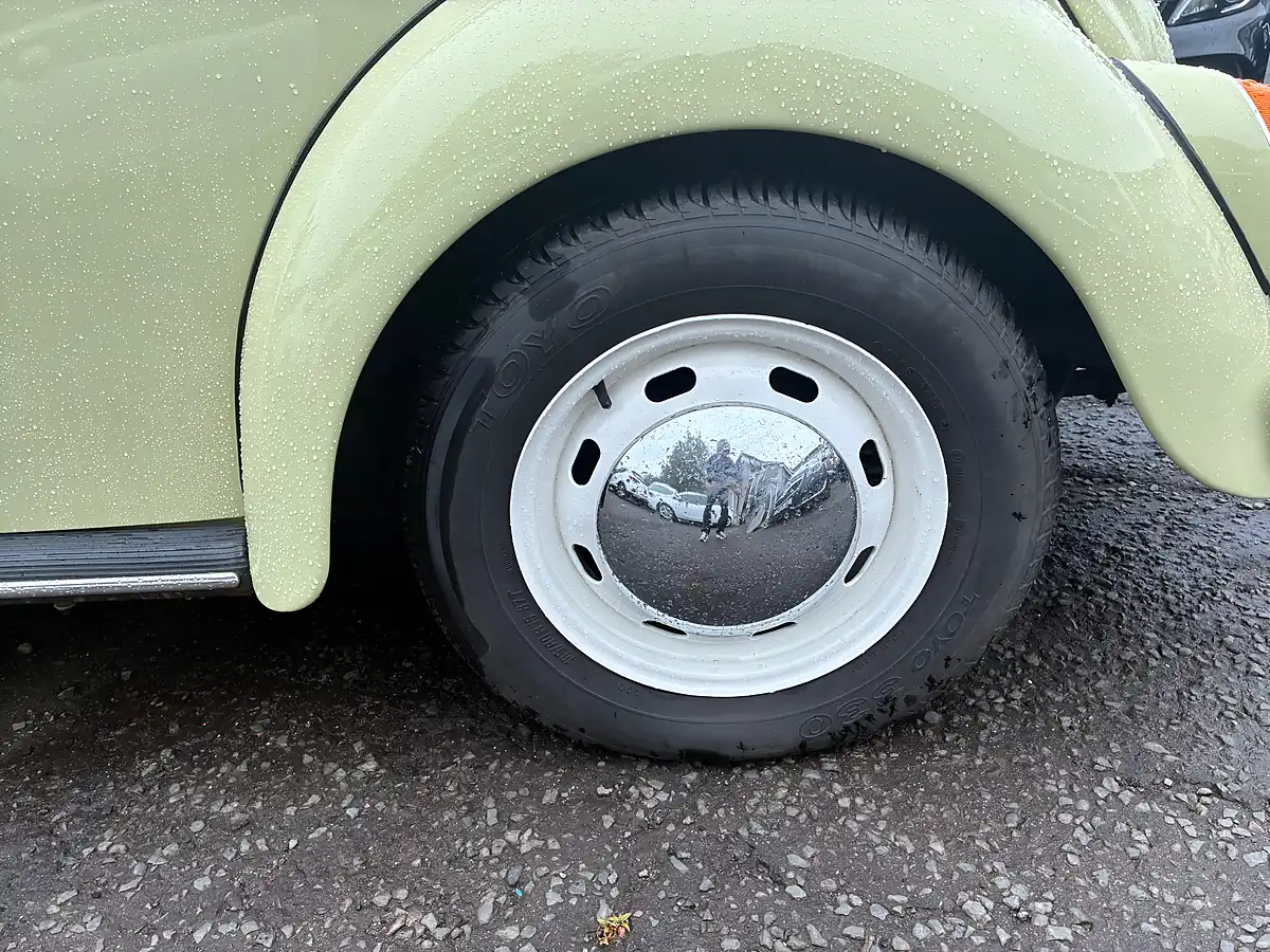 Used 1970 Volkswagen Beetle Green - Interior and Exterior details 9