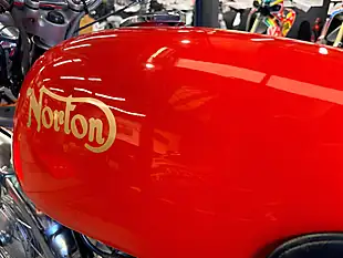 Used 1971 Norton Commando Fastback - Interior and Exterior details 12