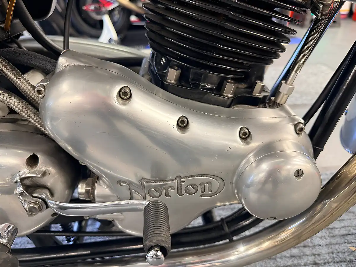 Used 1971 Norton Commando Fastback - Interior and Exterior details 7