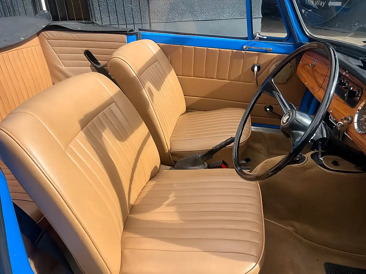 Used 1971 Triumph Herald Blue - Interior and Exterior details 15