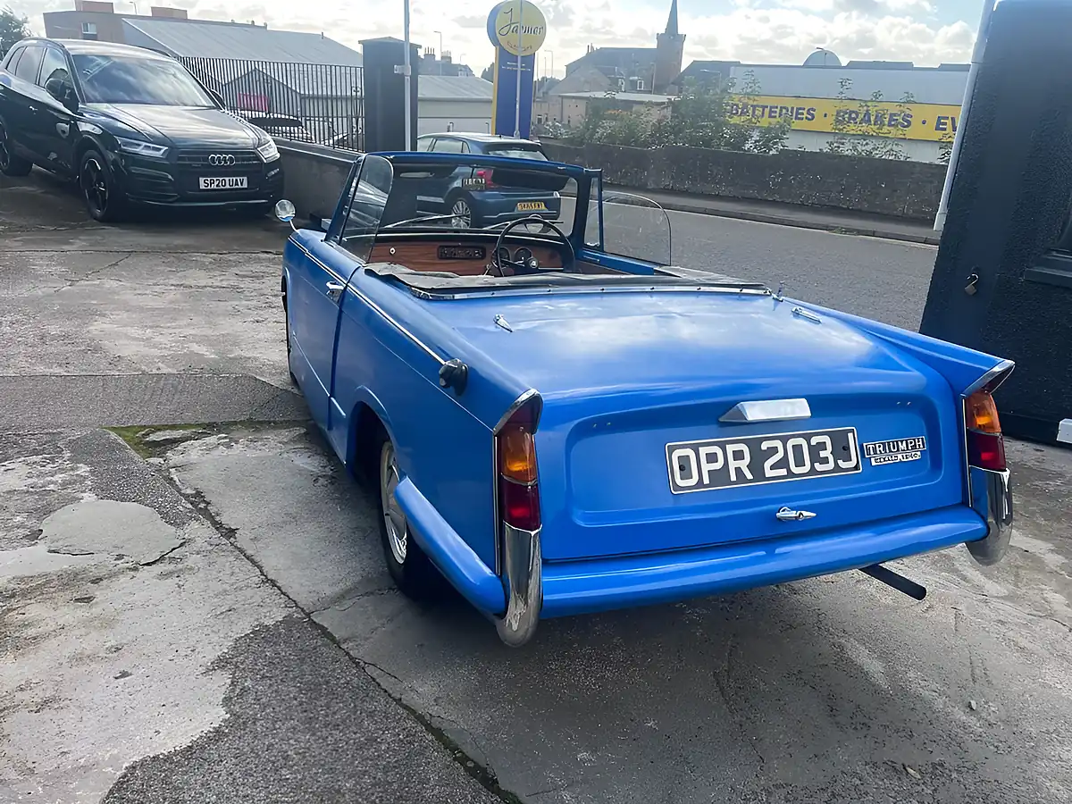 Used 1971 Triumph Herald Blue - Interior and Exterior details 7