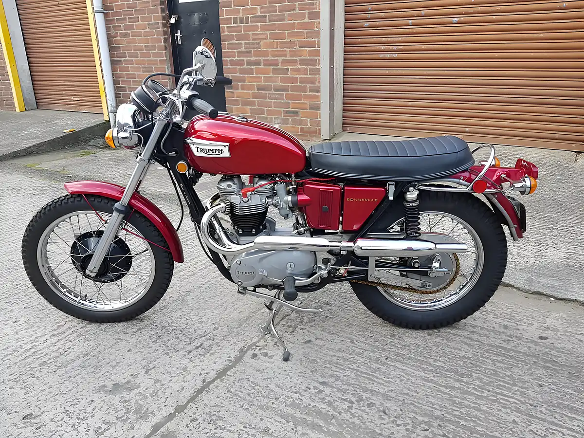 Used 1971 Triumph T120R Bonneville - Interior and Exterior details 2
