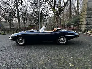 Used 1972 Jaguar E-Type Series Ii Roadster Blue - Interior and Exterior details 2