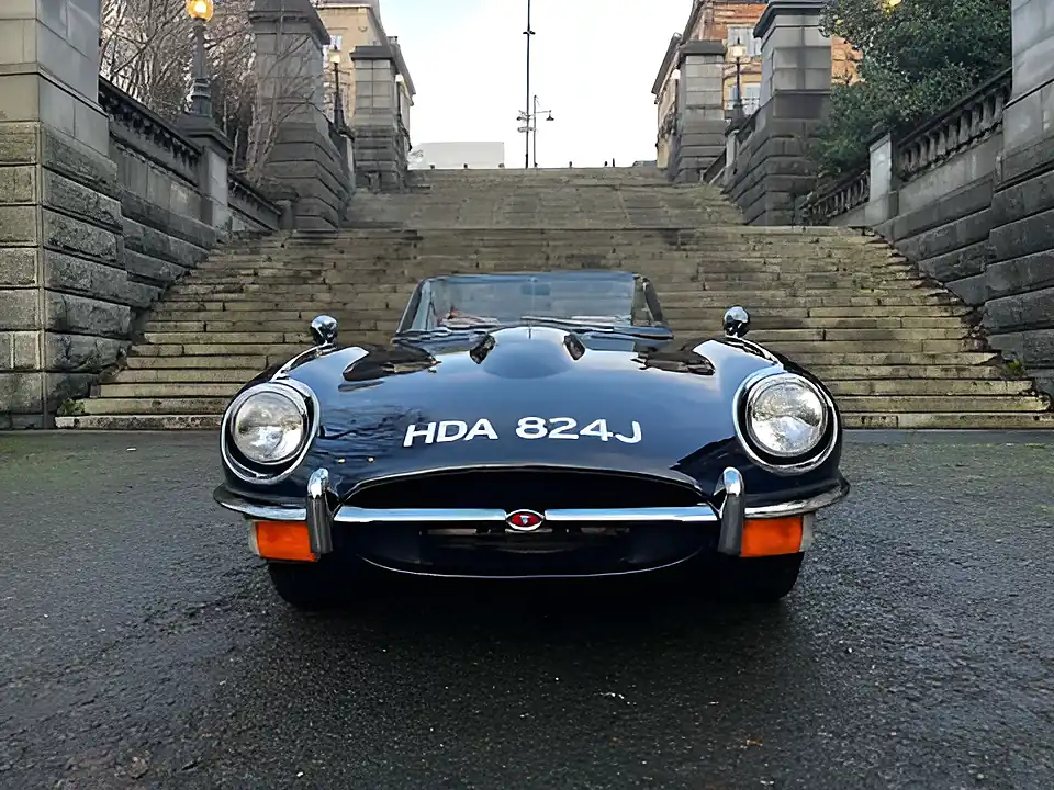 Used 1972 Jaguar E-Type Series Ii Roadster Blue - Interior and Exterior details 4