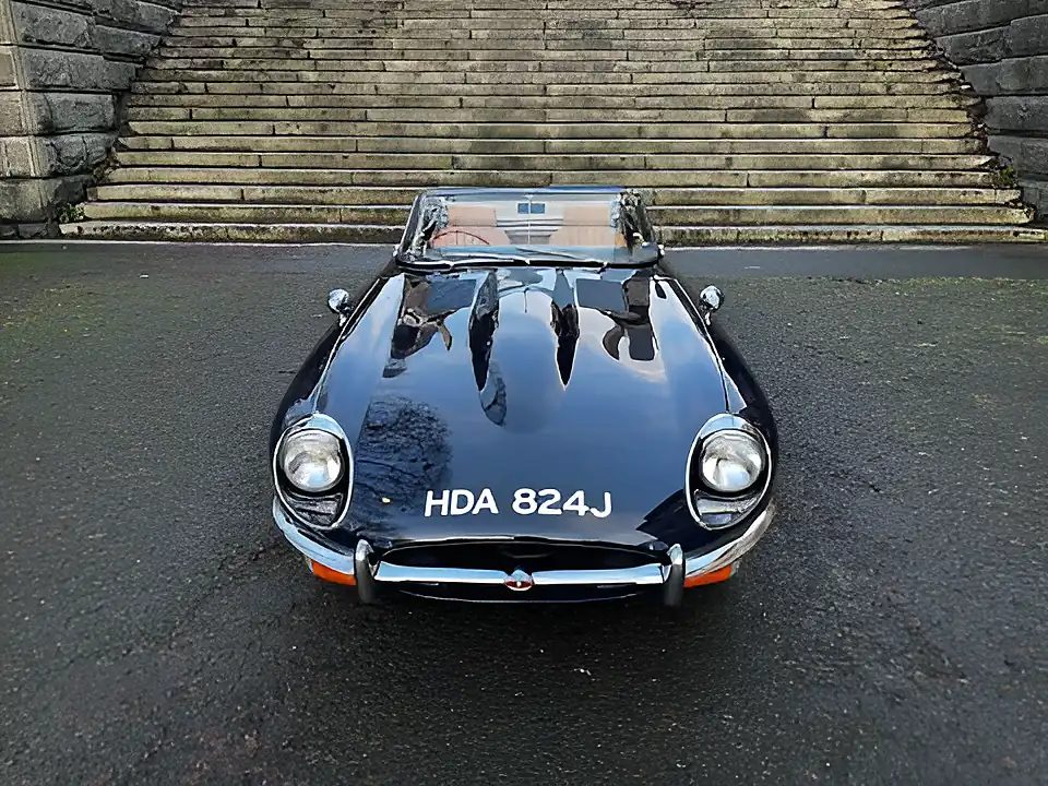 Used 1972 Jaguar E-Type Series Ii Roadster Blue - Interior and Exterior details 5